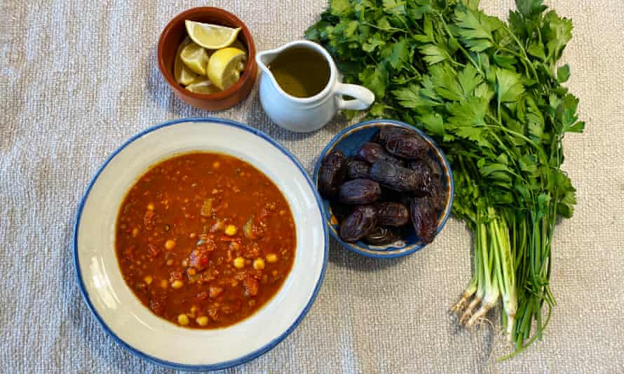 طريقة عمل شوربة حريرة مغربية