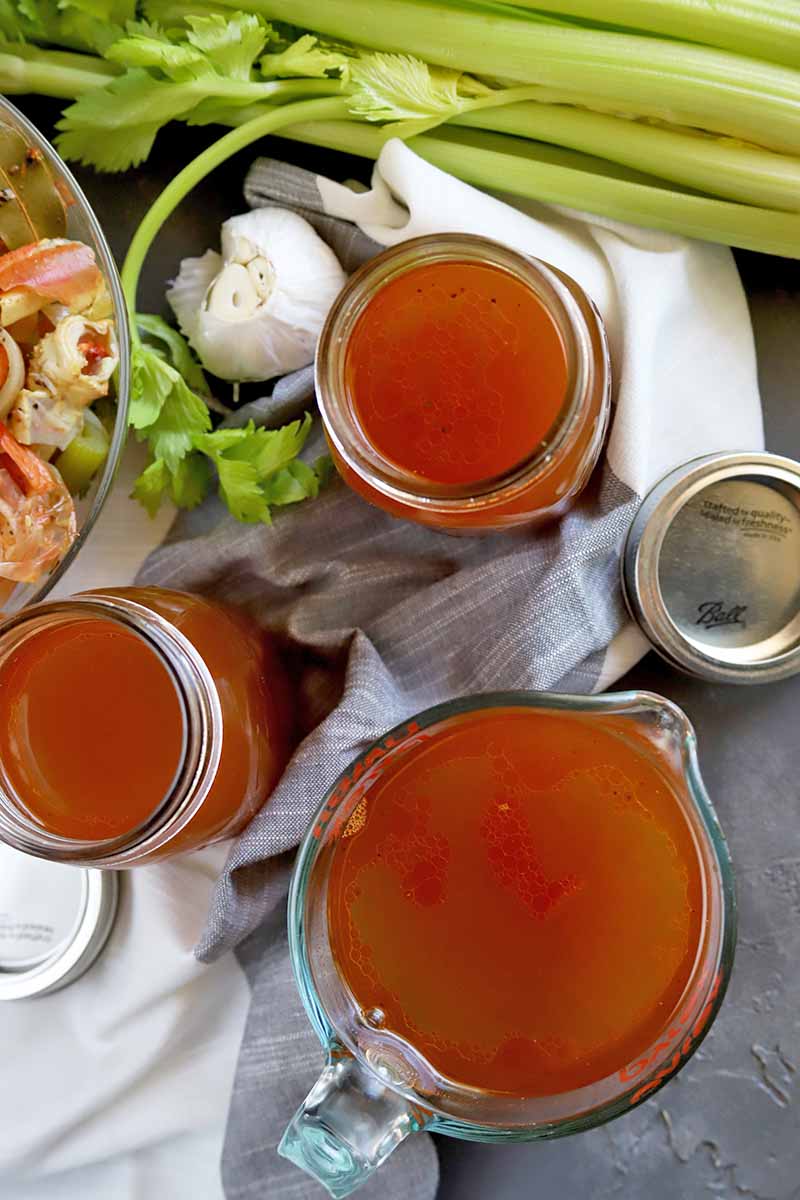 طريقة عمل شوربة المأكولات البحرية