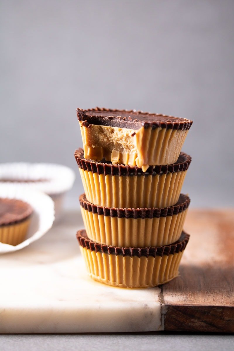 طريقة عمل أكواب زبدة الفول السوداني