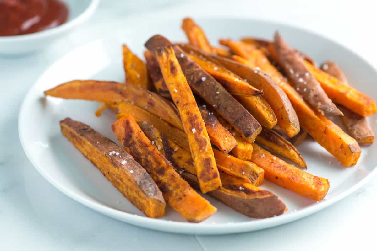 طريقة عمل البطاطا الحلوة المخبوزة للإفطار