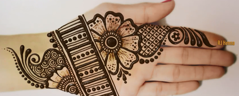 طريقة عمل رسمة حناء بشكل ورد