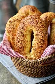 طريقة عمل خبز القدس بالسمسم