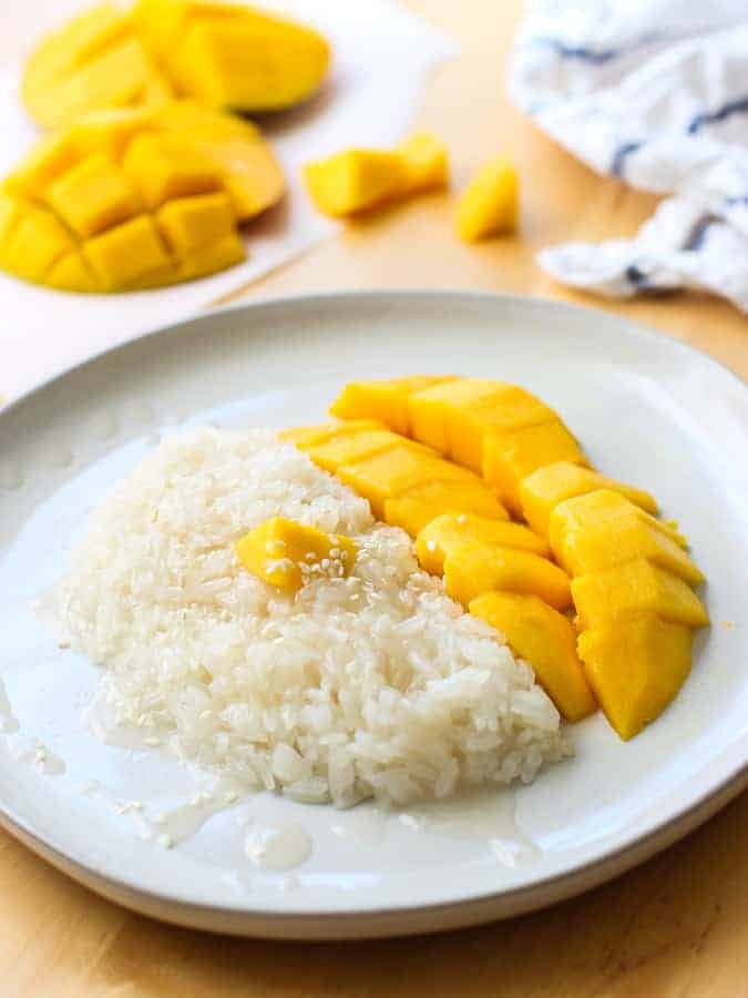 طريقة عمل حلوى الأرز و المانجو التايلاندية