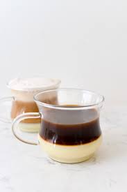 طريقة تحضير واعداد قهوة الكورتادو الأسبانية