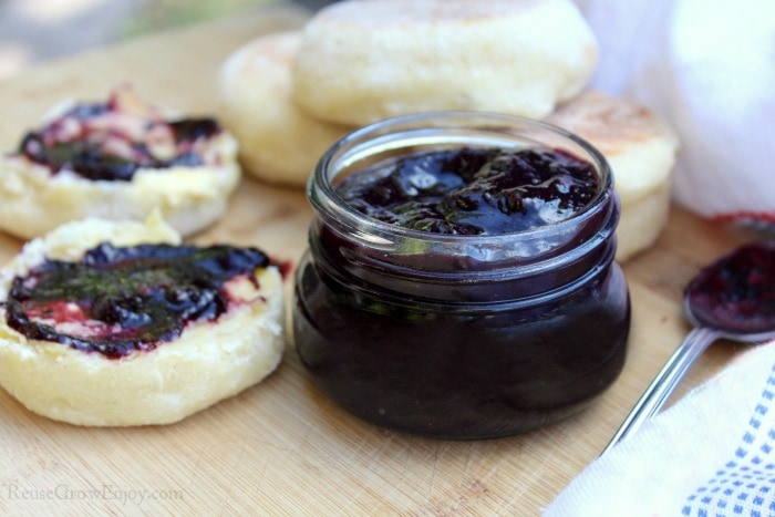 طريقة عمل زبدة التوت الصحية