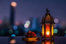 في اي سورة ذكر شهر رمضان