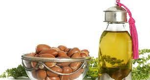 كيفية استخدام زيت الأرغان للشعر