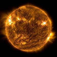 الشمس هوالنجم الوحيد في النظام الشمسي: