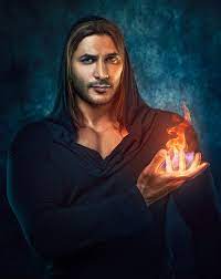 كم طول احمد البايض ؟