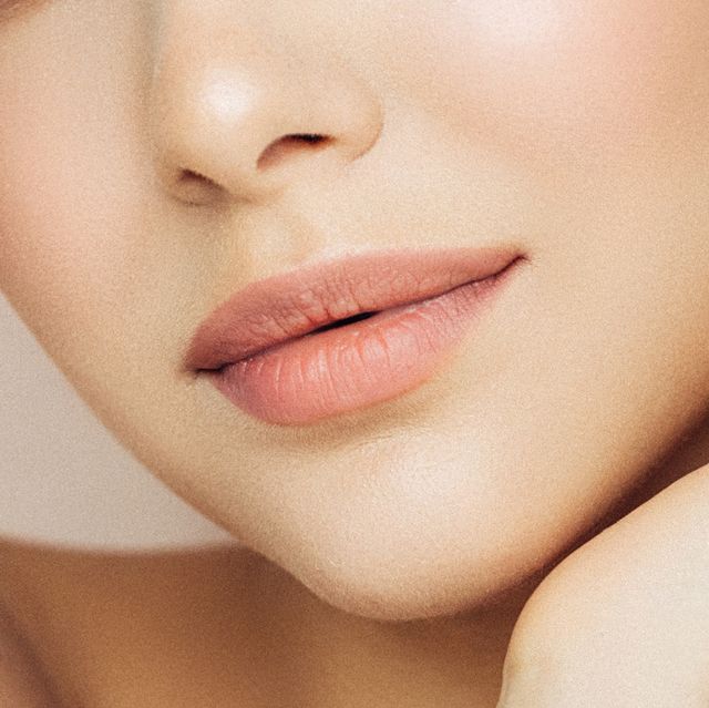 سيروم لإخفاء تجاعيد محيط الشفاه