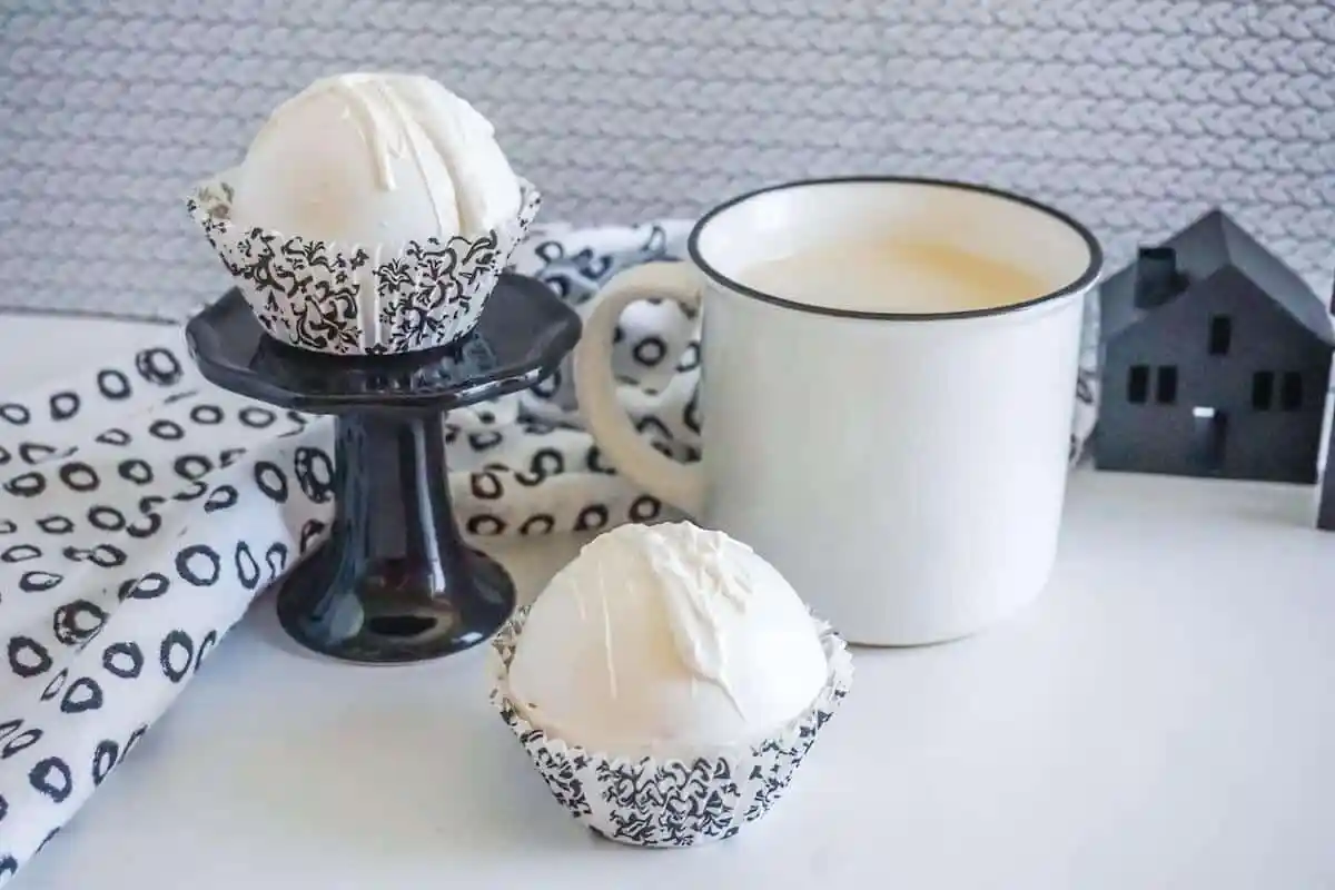 قنابل القهوة بالشوكولاتة البيضاء