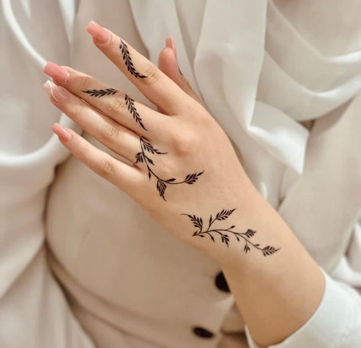 نقش حناء سهل وبسيط